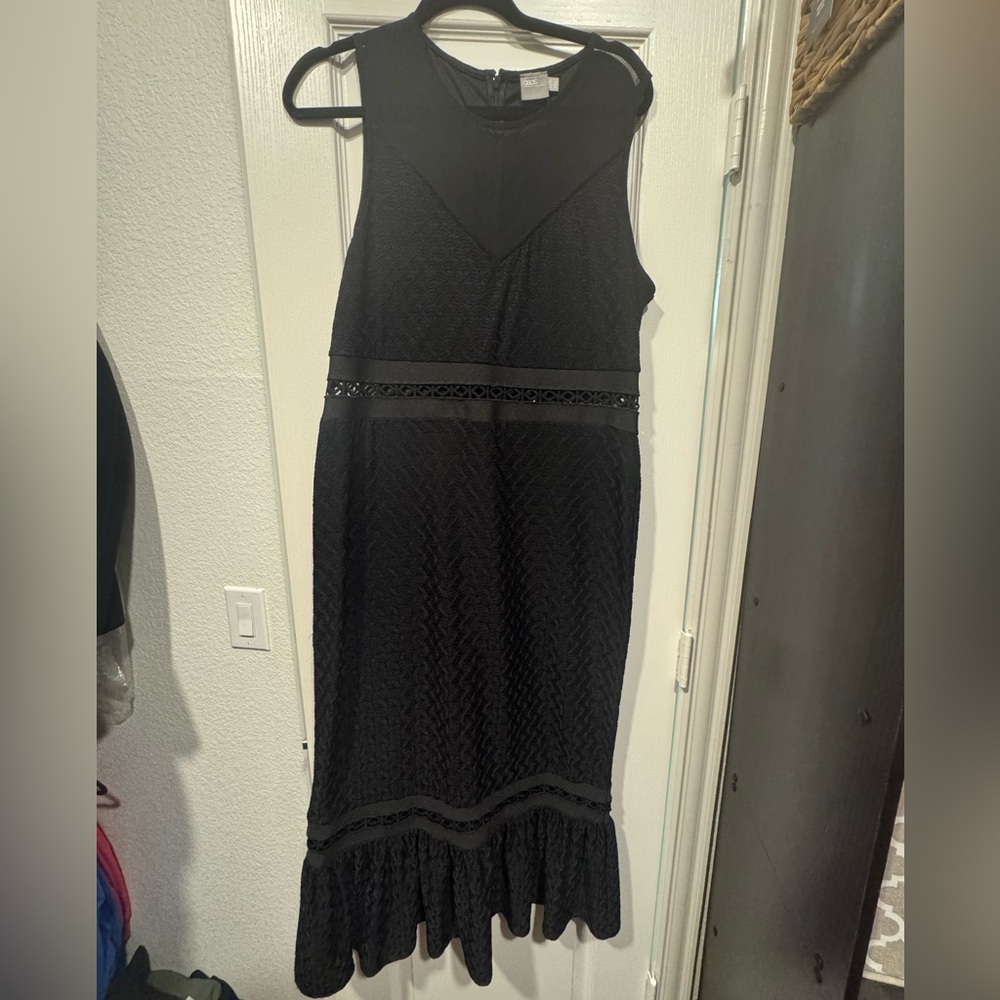 Elegant Black Sleeveless Dress